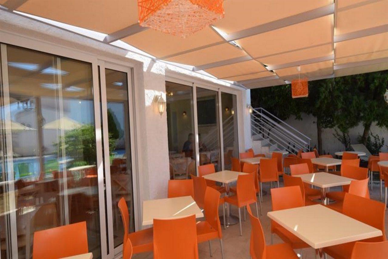 Myrtis Hotel 2*